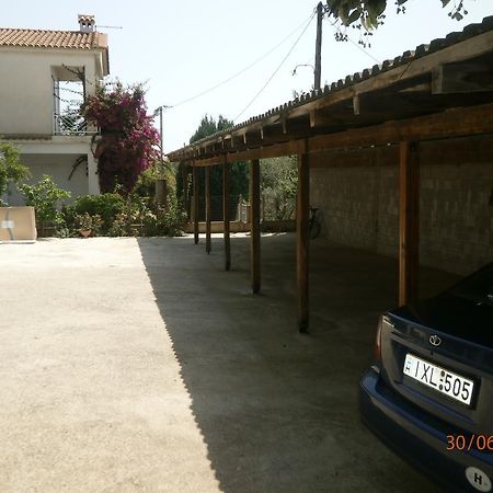 אגיאקמפוס Ioannis Avrades Apartments מראה חיצוני תמונה