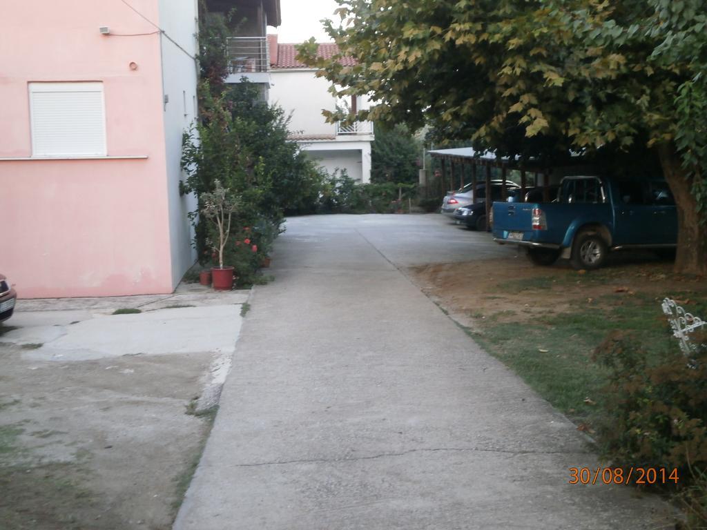 אגיאקמפוס Ioannis Avrades Apartments מראה חיצוני תמונה