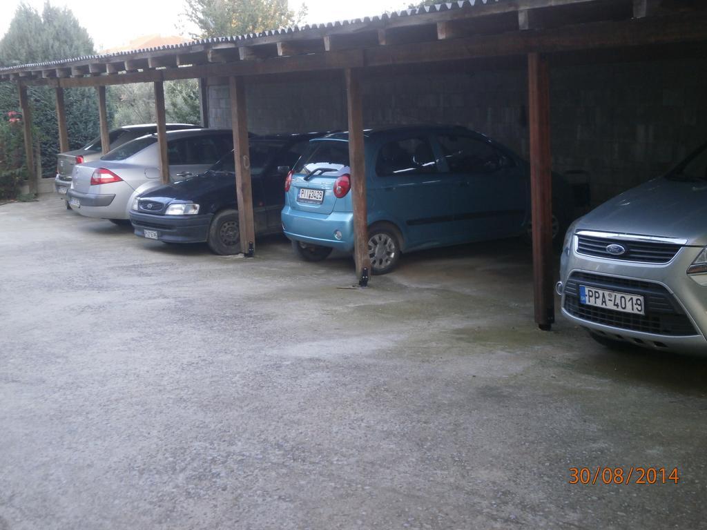 אגיאקמפוס Ioannis Avrades Apartments מראה חיצוני תמונה