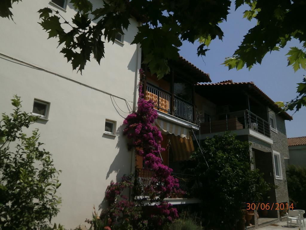 אגיאקמפוס Ioannis Avrades Apartments מראה חיצוני תמונה