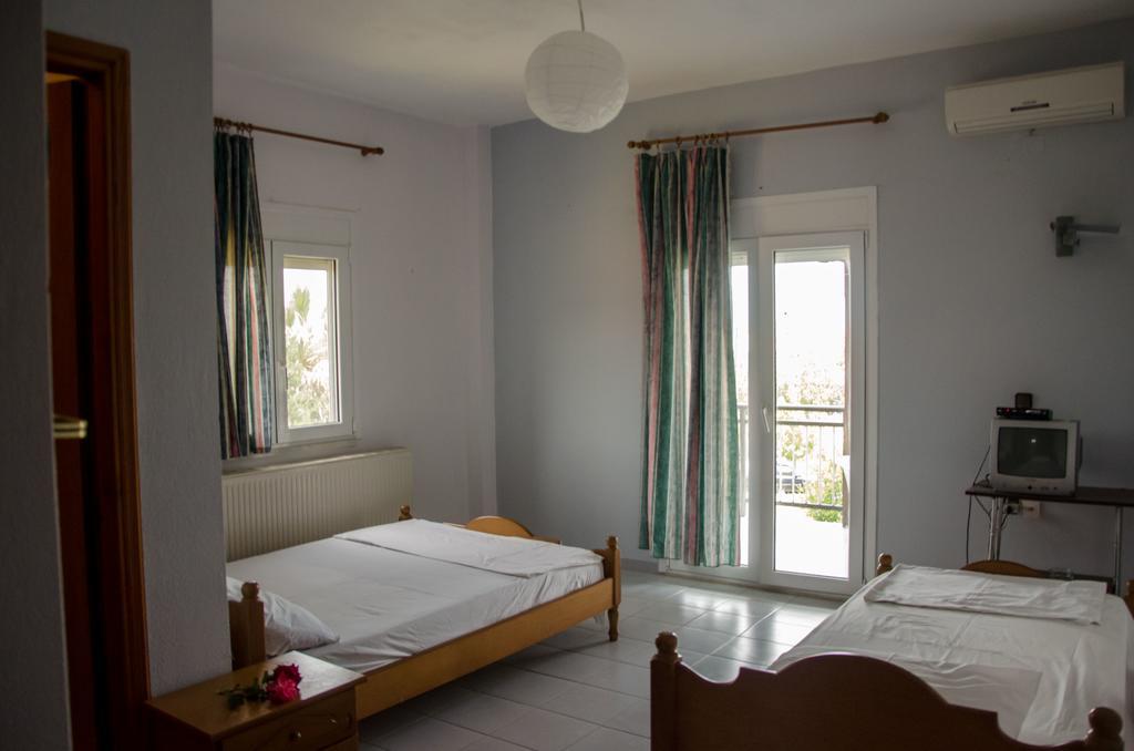 אגיאקמפוס Ioannis Avrades Apartments מראה חיצוני תמונה