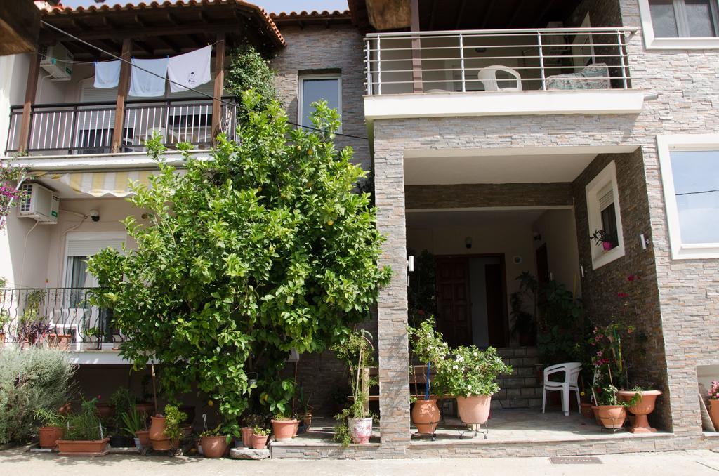 אגיאקמפוס Ioannis Avrades Apartments מראה חיצוני תמונה