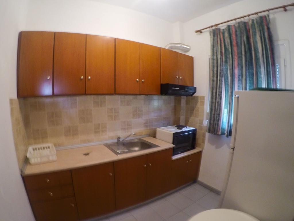 אגיאקמפוס Ioannis Avrades Apartments מראה חיצוני תמונה