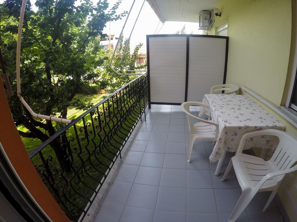 אגיאקמפוס Ioannis Avrades Apartments מראה חיצוני תמונה